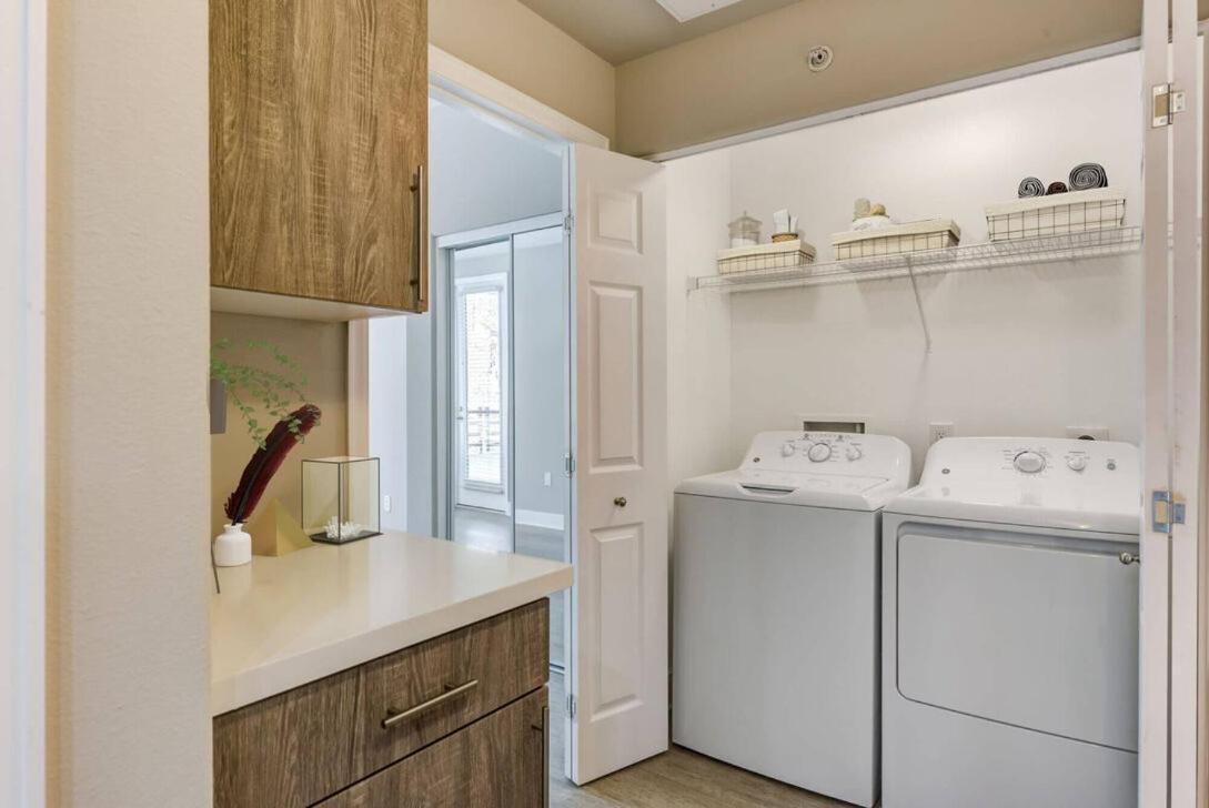 Woodland Hills Luxury Apt 2 Bed Ca Los Angeles Eksteriør bilde