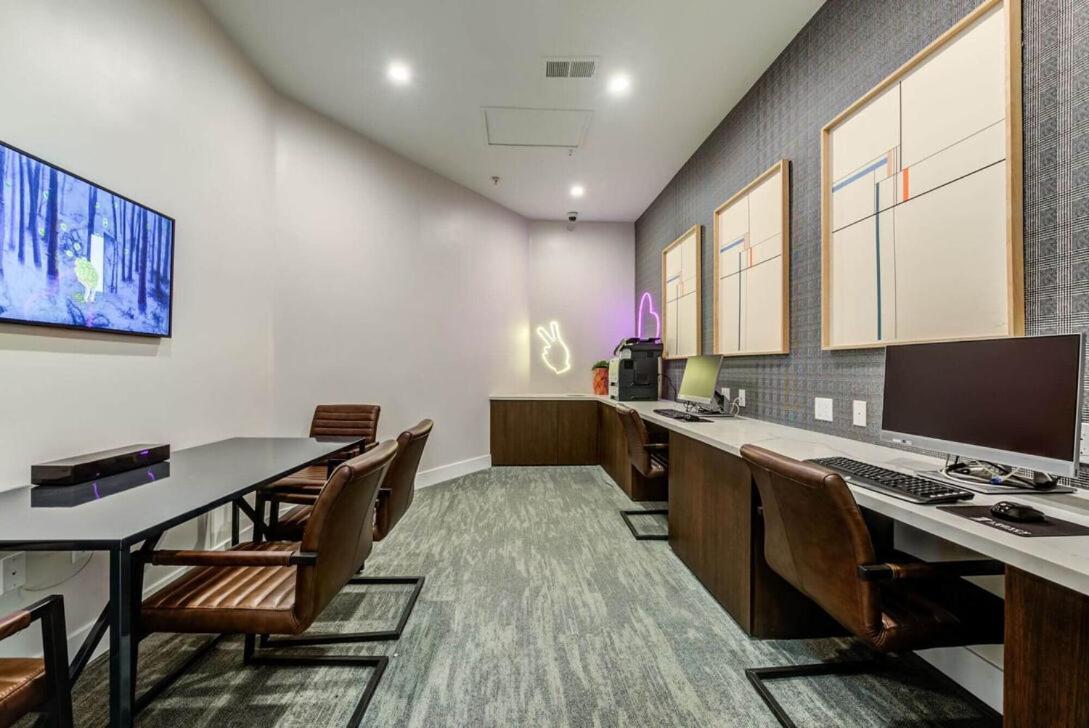 Woodland Hills Luxury Apt 2 Bed Ca Los Angeles Eksteriør bilde